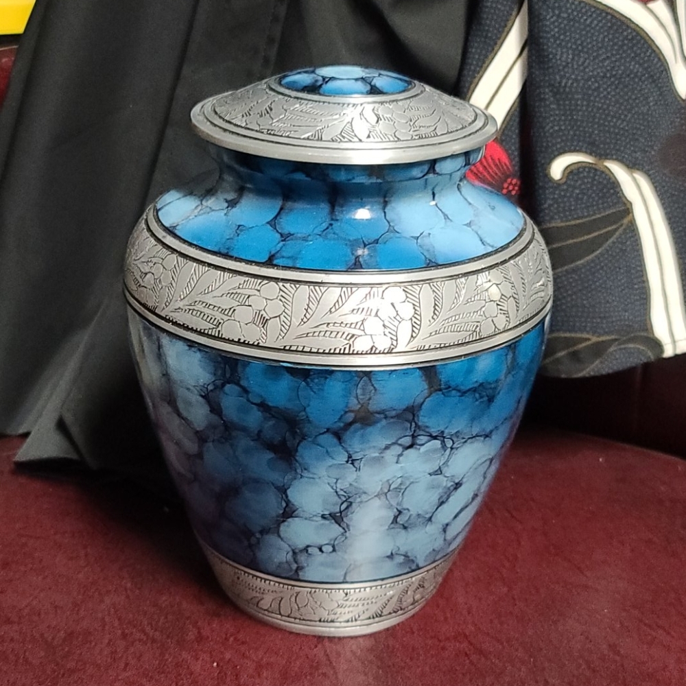 COPY - Urn